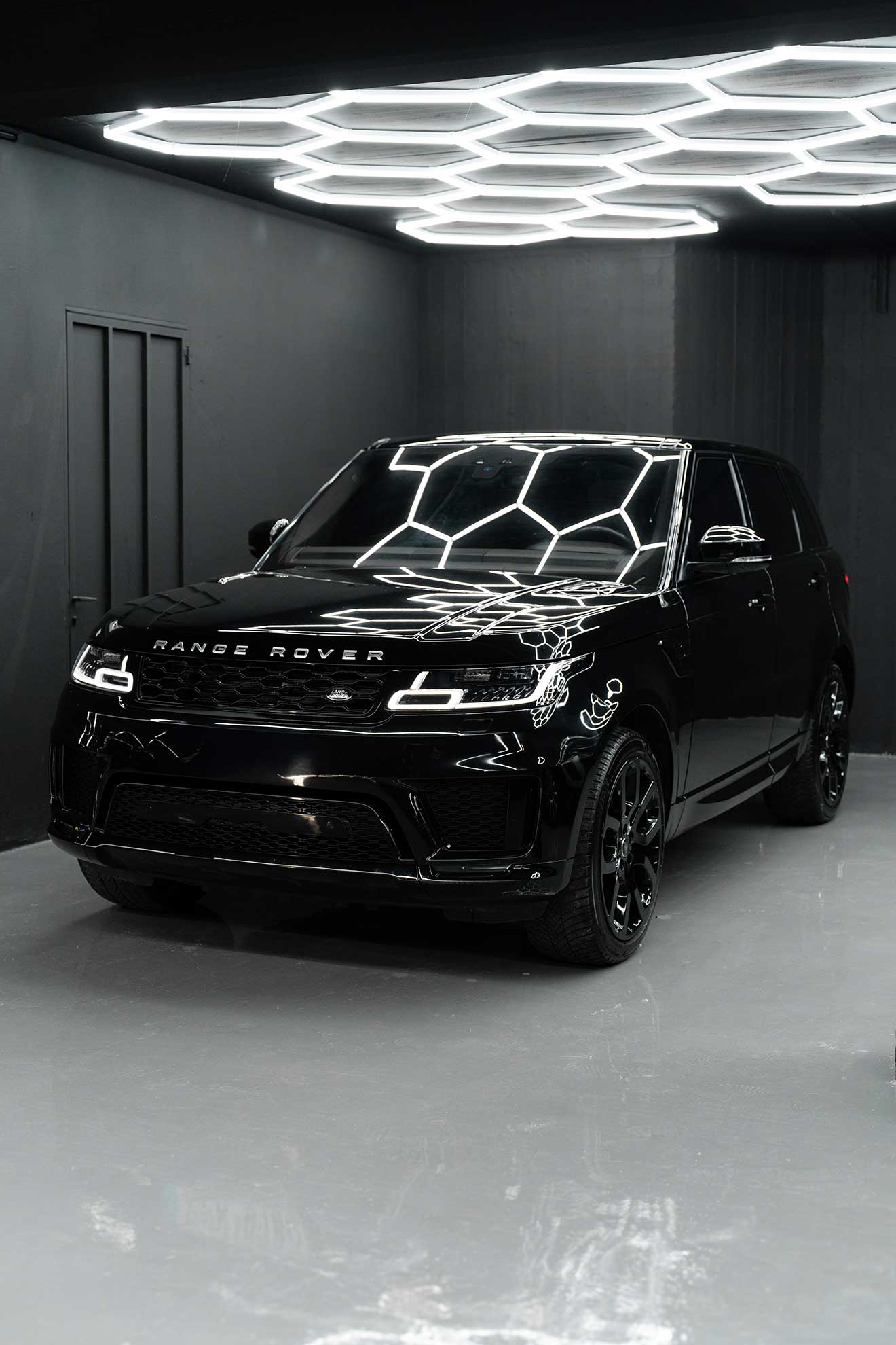 Range Rover Sport VIP transportation in Mykonos